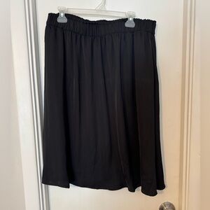 C by One Elegant Black Skirt with pockets size XL
